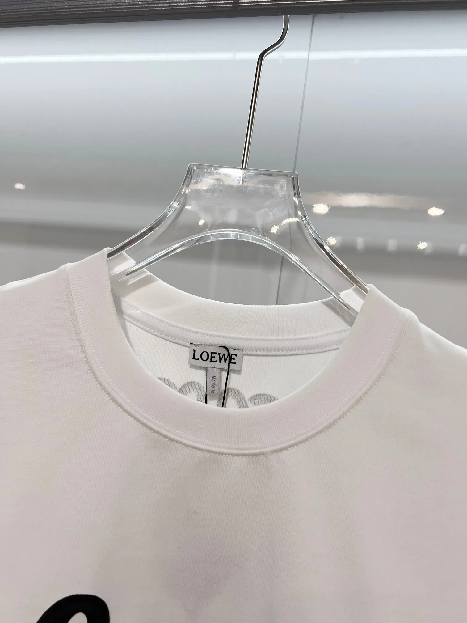 LOEWE/ Quality T Classic LOGO 2025ss Quality Versatile Quality : Black.White Size：S M L XL